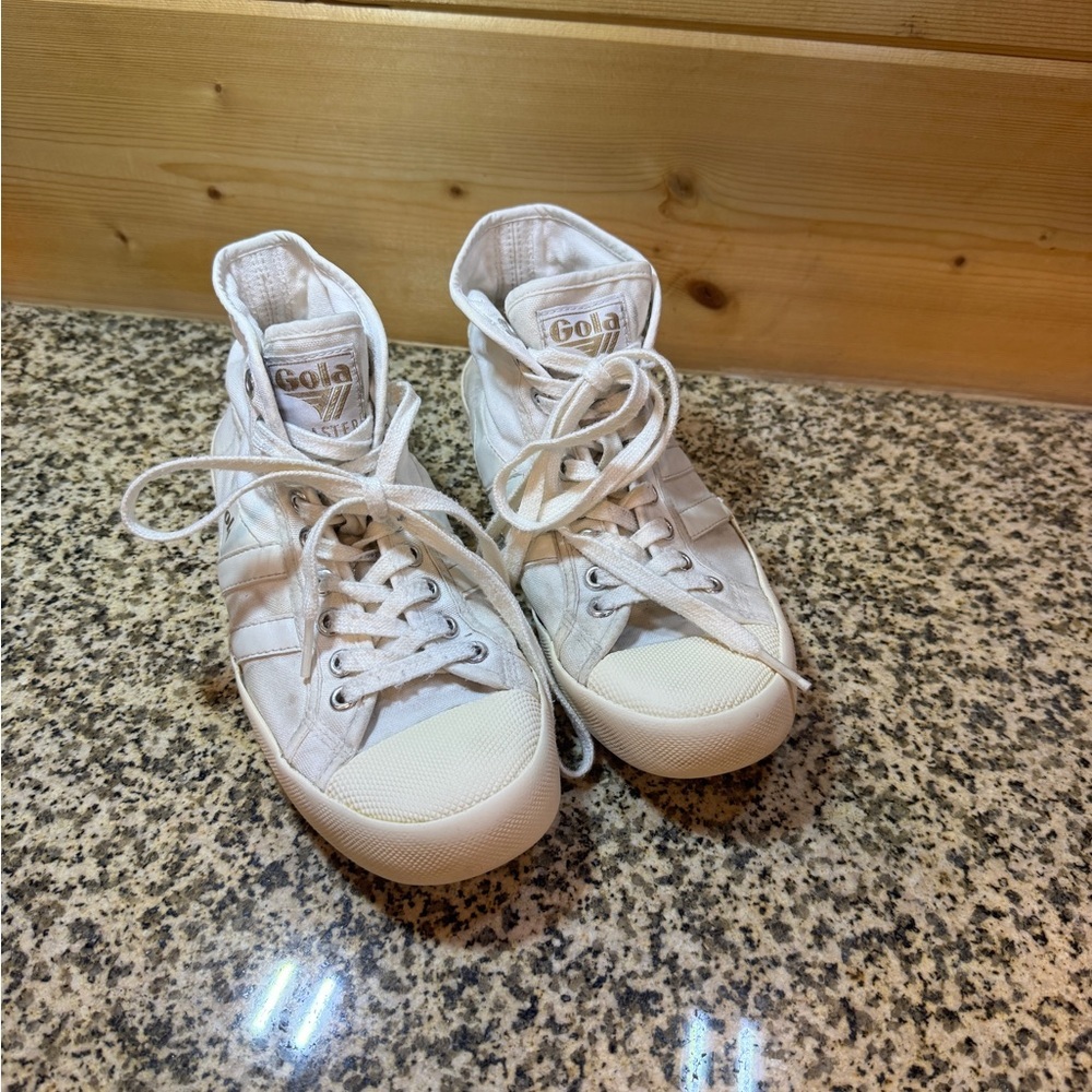 Gola Women size 7 Cream‎ Canvas High-Top Sneakers